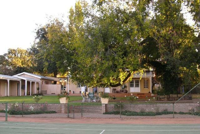 Ferienwohnung Rose Garden Manor House Harrismith Exterior foto